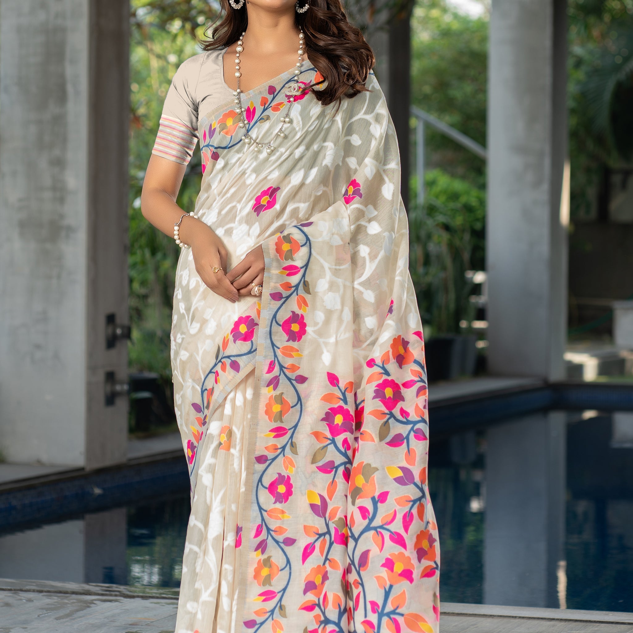 Ishika Fab Off White Soft Cotton Saree