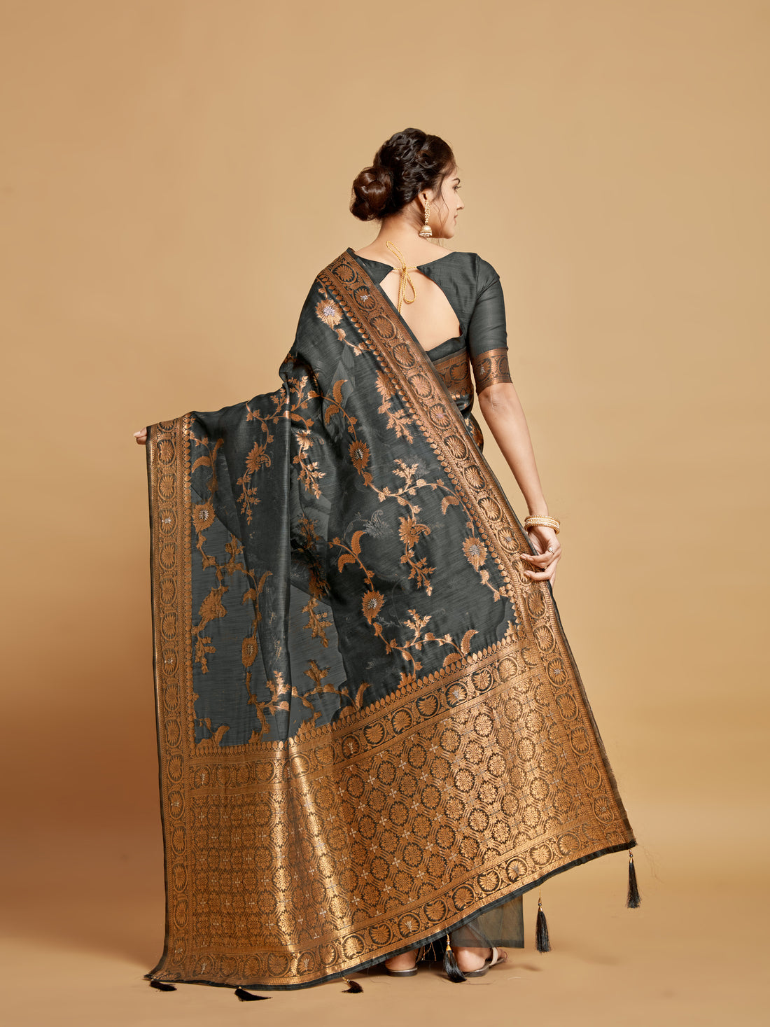 Ishika Fab Stone Grey Linen Saree