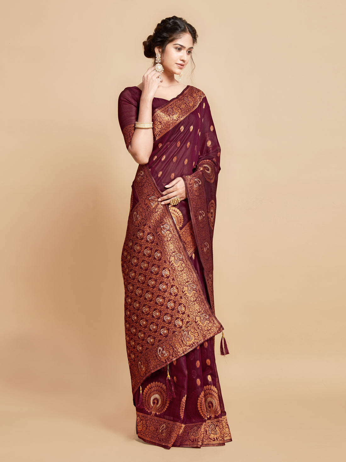 Ishika Fab Burgundy  Linen Saree